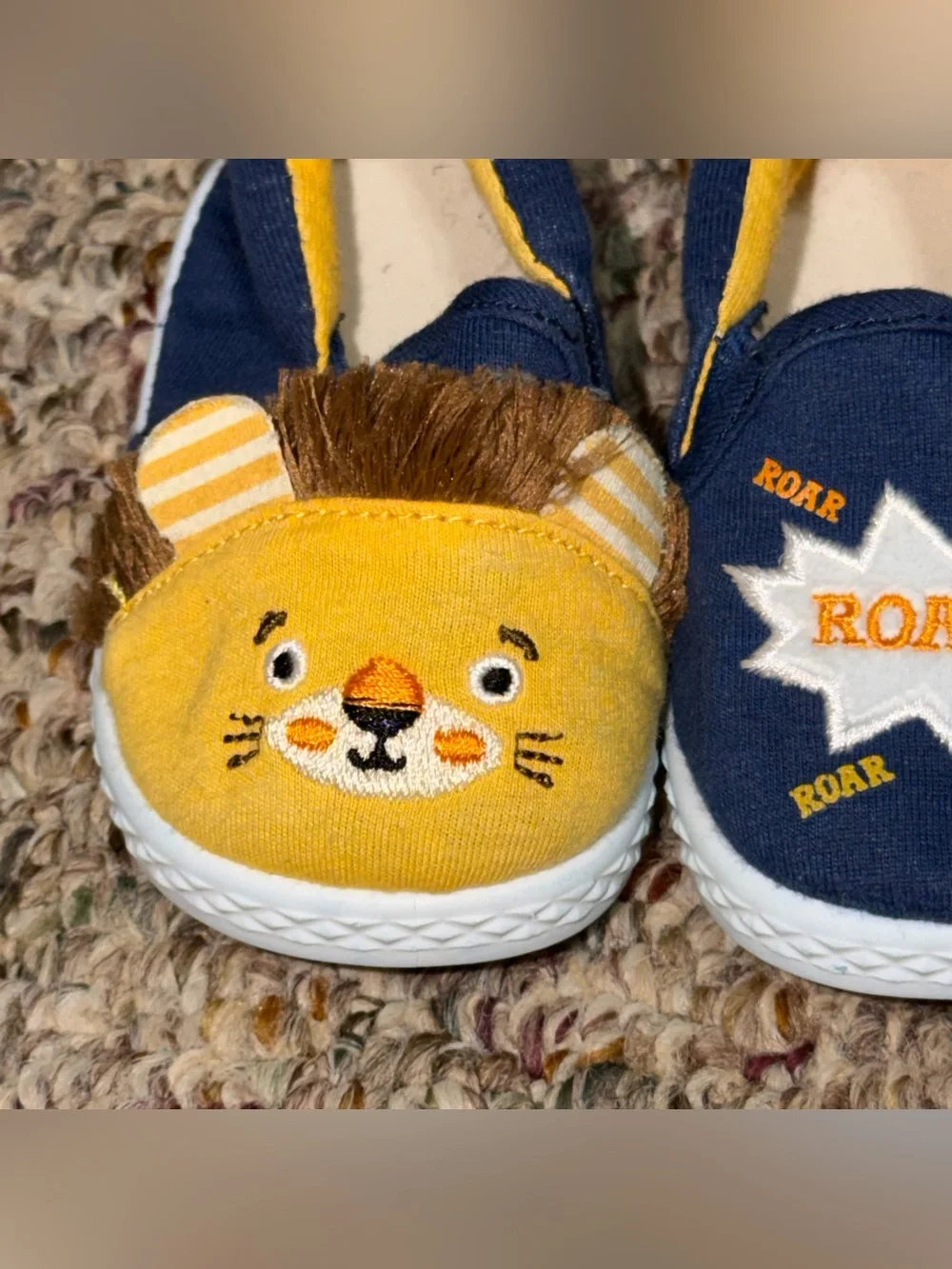 Infant size 2 Slip-On Lion Shoes in Navy and Yellow